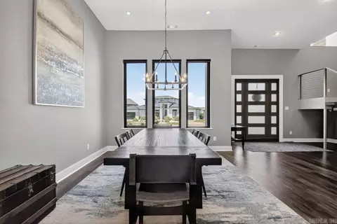 Dining - 6736 Hilo Ave, Benton, AR 72019 photo 2 of 2
