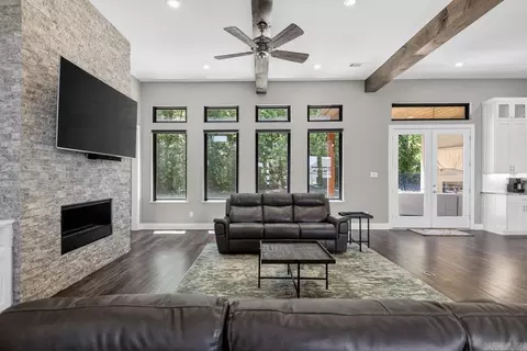 Living - 6736 Hilo Ave, Benton, AR 72019 photo 1 of 2
