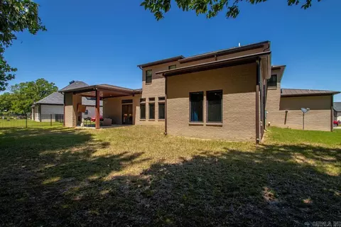 Exterior - 6736 Hilo Ave, Benton, AR 72019 photo 8 of 9