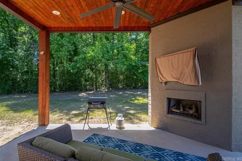 Exterior - 6736 Hilo Ave, Benton, AR 72019 photo 6 of 9