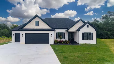 611 Corondelet Ln, Maumelle, AR 72113