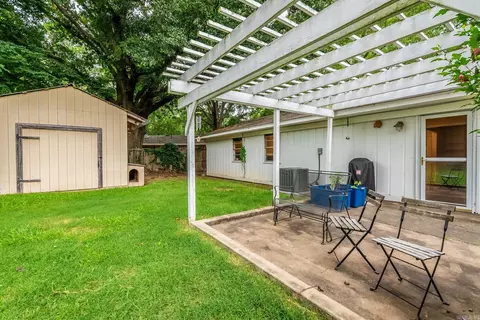 Exterior - 11 Stagecoach Rd, Conway, AR 72034 photo 6 of 10