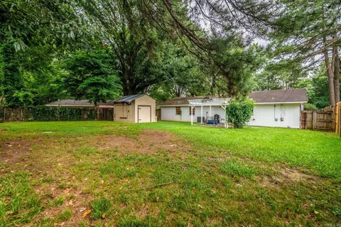 Exterior - 11 Stagecoach Rd, Conway, AR 72034 photo 9 of 10