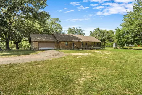 Exterior - 619 Pickthorne Rd, Cabot, AR 72023 photo 3 of 9
