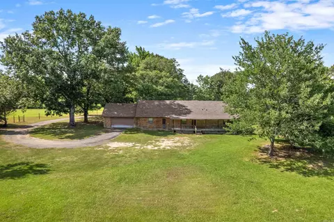 Exterior - 619 Pickthorne Rd, Cabot, AR 72023 photo 5 of 9