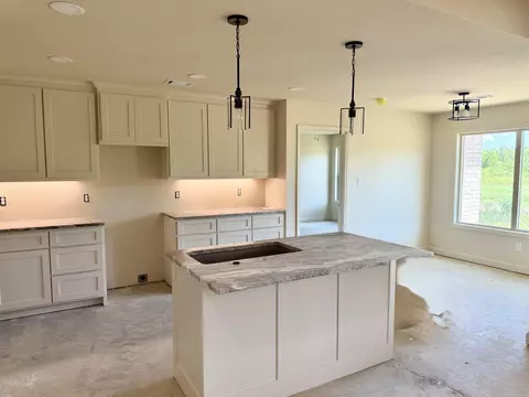 Kitchen - 1088 Duke Dr, Bauxite, AR 72011 photo 1 of 1