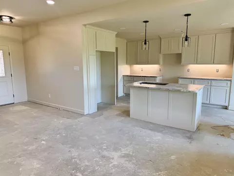 Living - 1088 Duke Dr, Bauxite, AR 72011 photo 2 of 2