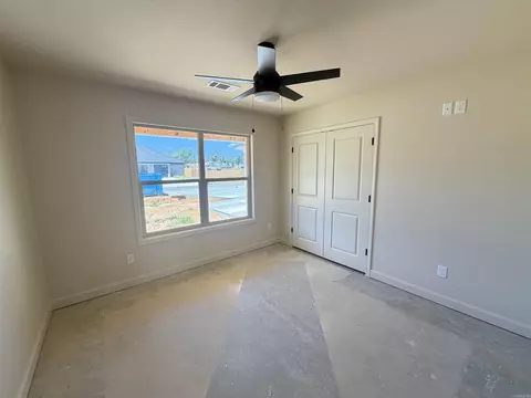 Bedroom - 1088 Duke Dr, Bauxite, AR 72011 photo 3 of 5
