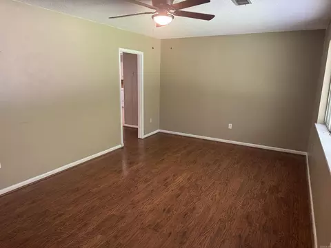 Living - 3267 S Hwy 31, Beebe, AR 72012 photo 1 of 4