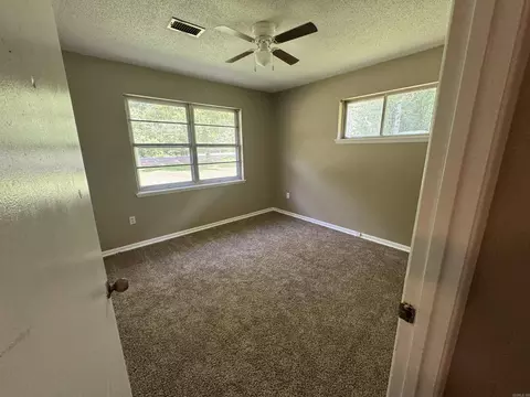 Bedroom - 3267 S Hwy 31, Beebe, AR 72012 photo 2 of 5