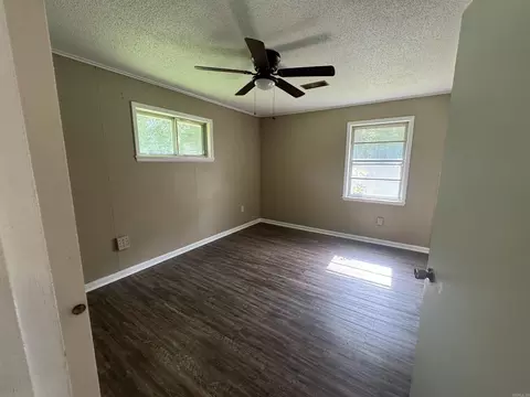 Bedroom - 3267 S Hwy 31, Beebe, AR 72012 photo 5 of 5