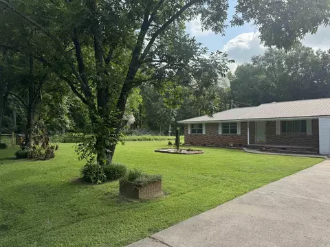 Exterior - 3267 S Hwy 31, Beebe, AR 72012 photo 5 of 16