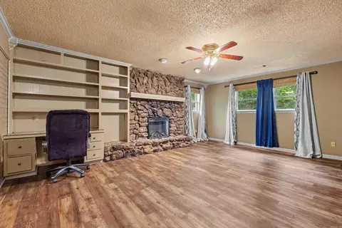 Living - 5 Arcadia Cir, Bryant, AR 72022 photo 5 of 7