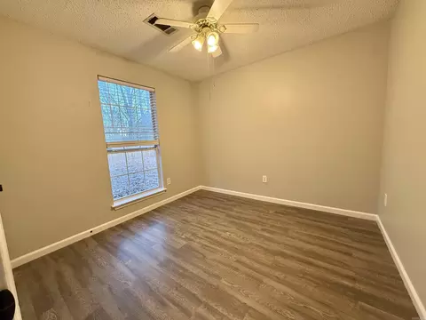 Bedroom - 1815 Watts Rd, Benton, AR 72015 photo 2 of 3