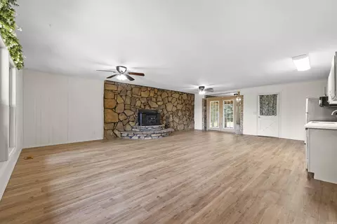Living - 442 Riverview Trl, Norfork, AR 72658 photo 2 of 3