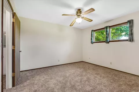 Bedroom - 442 Riverview Trl, Norfork, AR 72658 photo 1 of 4