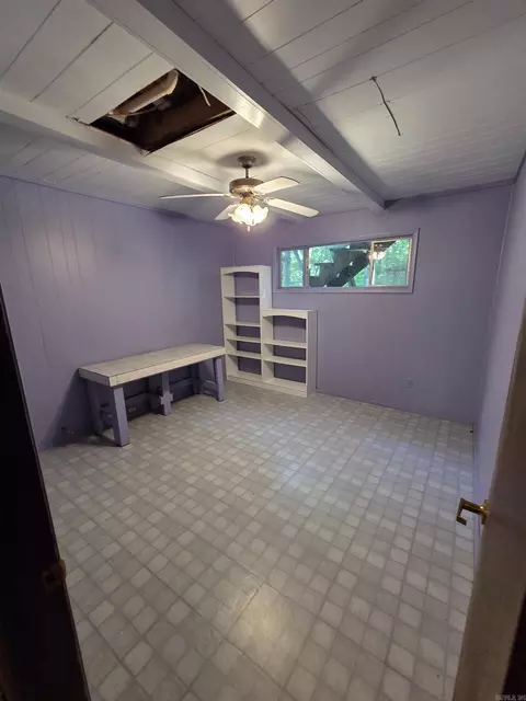Bedroom - 2309 Gwin Ln, Benton, AR 72019 photo 2 of 4
