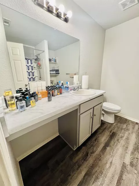 Bath - 6169 Saddle Hill Dr, Alexander, AR 72002 photo 1 of 2