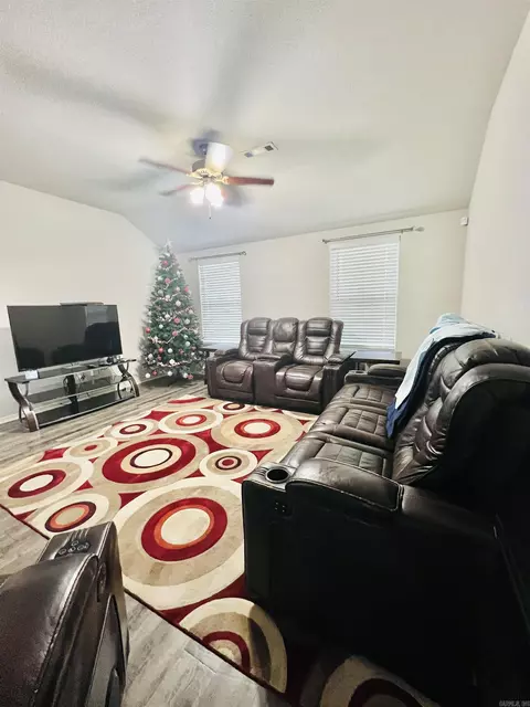 Living - 6169 Saddle Hill Dr, Alexander, AR 72002 photo 1 of 1