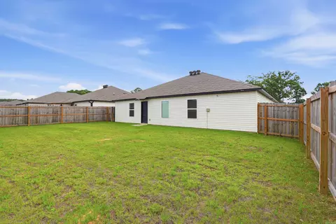 Exterior - 1375 Meadows Dr, Benton, AR 72019 photo 8 of 8