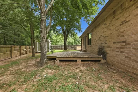 Exterior - 1605 Jackson Dr, Conway, AR 72032 photo 6 of 10