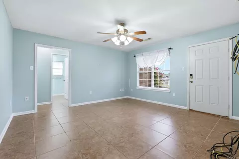 Living - 1605 Jackson Dr, Conway, AR 72032 photo 1 of 4
