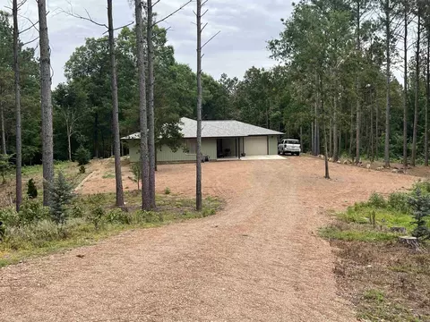 18 Castle Rd, Amity, AR 71921