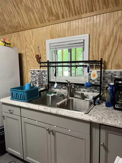 Kitchen - 224 Elm St, Mount Ida, AR 71957 photo 5 of 5