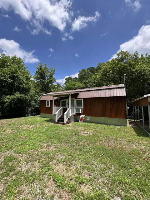 224 Elm St, Mount Ida, AR 71957