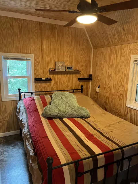 Bedroom - 224 Elm St, Mount Ida, AR 71957 photo 1 of 1
