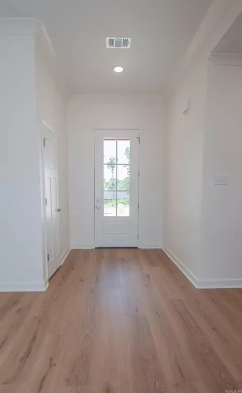 Entry Way - 177 Hayden Dr, Beebe, AR 72012 photo 2 of 3