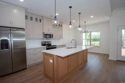 Kitchen - 177 Hayden Dr, Beebe, AR 72012 photo 2 of 5