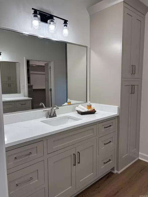 Bath - 177 Hayden Dr, Beebe, AR 72012 photo 1 of 5