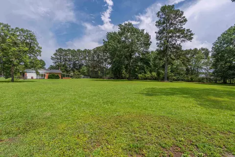 Exterior - 115 Larkin St, Malvern, AR 72104 photo 5 of 13