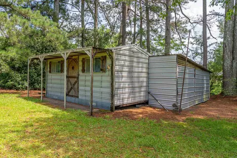 Exterior - 115 Larkin St, Malvern, AR 72104 photo 7 of 13