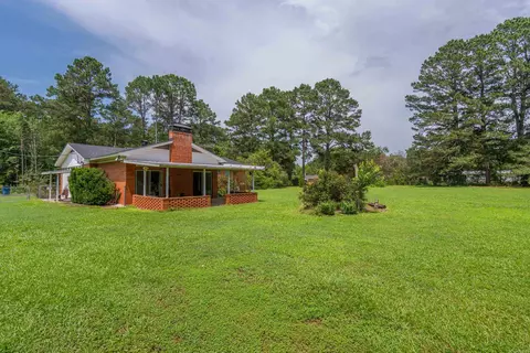 Exterior - 115 Larkin St, Malvern, AR 72104 photo 6 of 13