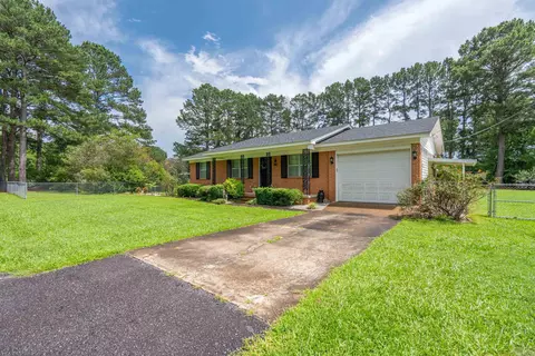 Exterior - 115 Larkin St, Malvern, AR 72104 photo 10 of 13
