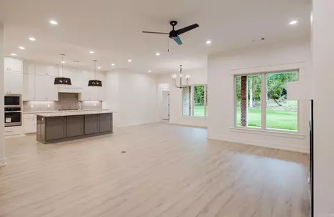 Living - 7097 Cold Creek Dr, Alexander, AR 72002 photo 1 of 3