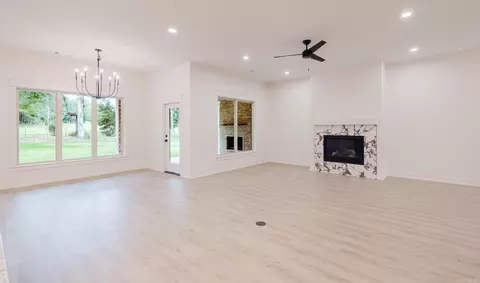 Living - 7097 Cold Creek Dr, Alexander, AR 72002 photo 2 of 3
