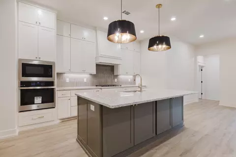 Kitchen - 7097 Cold Creek Dr, Alexander, AR 72002 photo 1 of 4