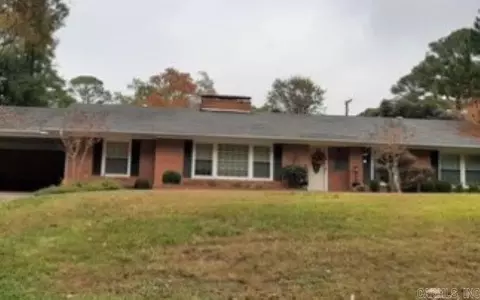 1812 W Cedar St, El Dorado, AR 71730