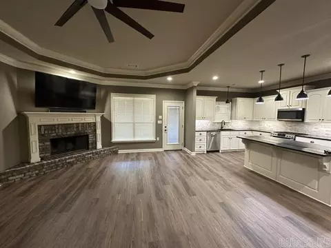 Living - 9 Eagle Dr, Lonoke, AR 72086 photo 2 of 3