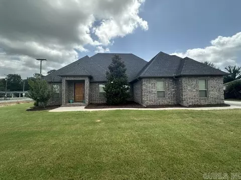 9 Eagle Dr, Lonoke, AR 72086
