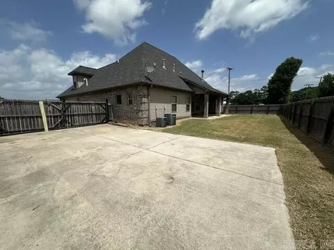 Exterior - 9 Eagle Dr, Lonoke, AR 72086 photo 5 of 6