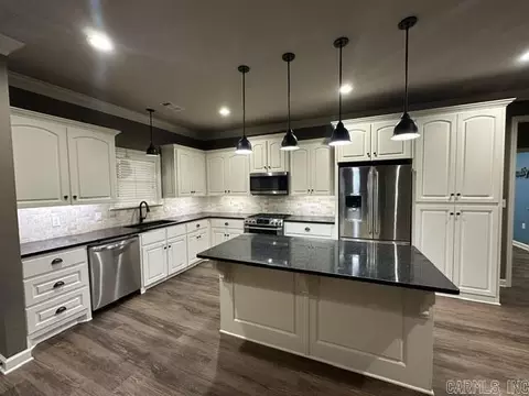 Kitchen - 9 Eagle Dr, Lonoke, AR 72086 photo 2 of 2