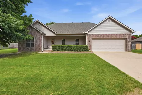 31 Bowling Ln, Conway, AR 72032
