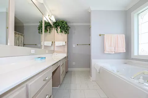 Bath - 827 Miller Loop, Benton, AR 72019 photo 5 of 7