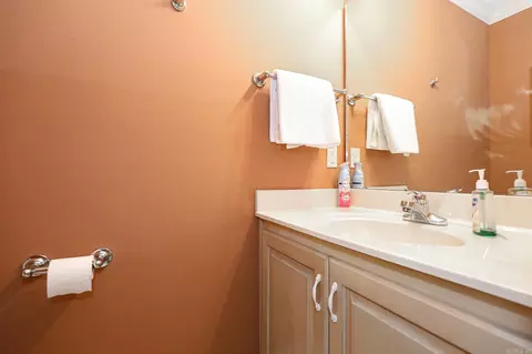 Bath - 827 Miller Loop, Benton, AR 72019 photo 1 of 7