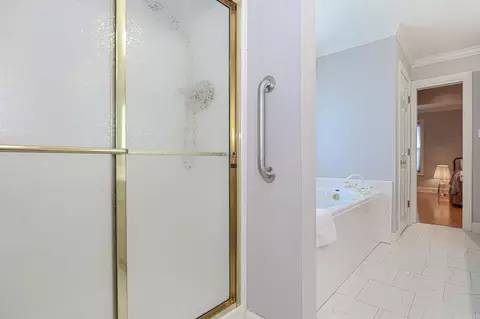 Bath - 827 Miller Loop, Benton, AR 72019 photo 6 of 7