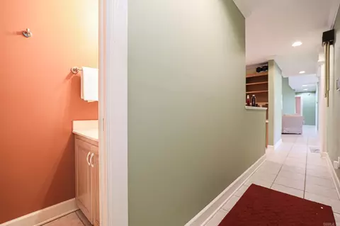 Entry Way - 827 Miller Loop, Benton, AR 72019 photo 3 of 3